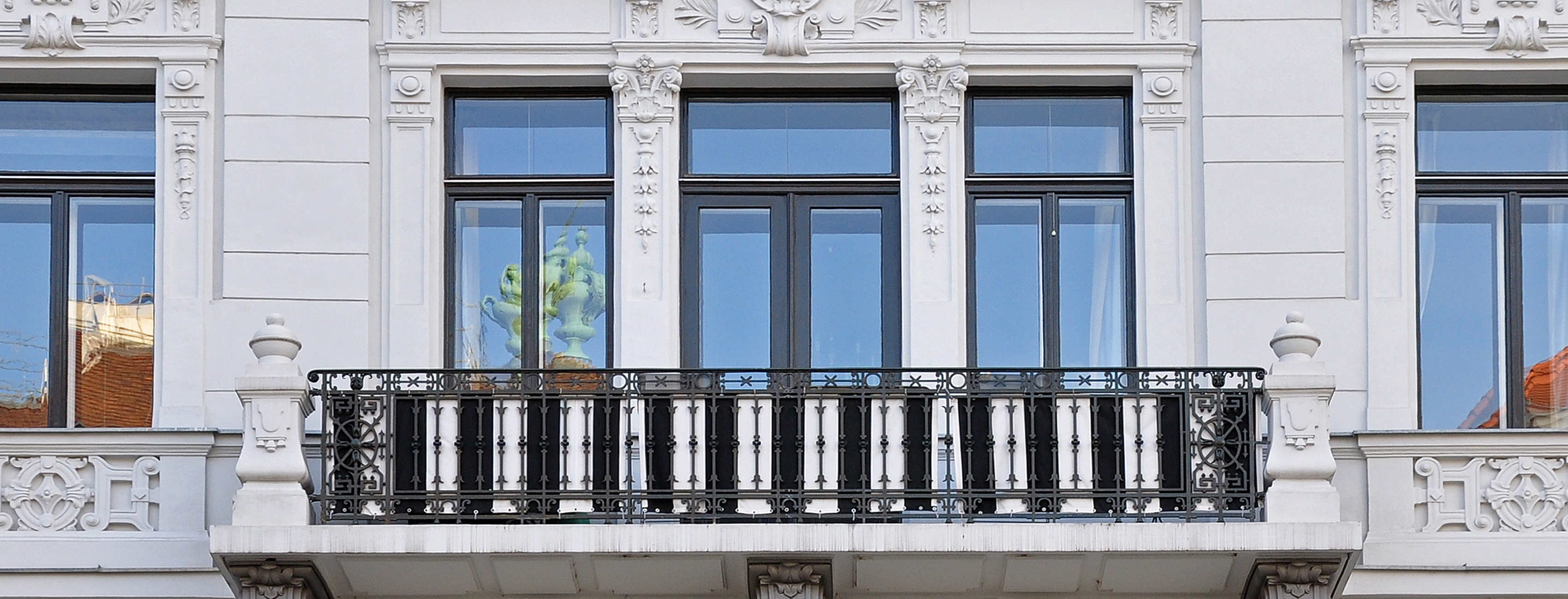 Beschusshemmende Fenster aus Holz bieten den idealen Schutz und sind passend für den Denkmalschutz